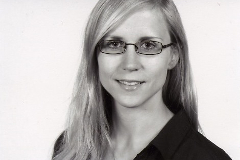 Lisa Witowski als leitende Universitätsarchivarin am Universitätsarchiv Bayreuth